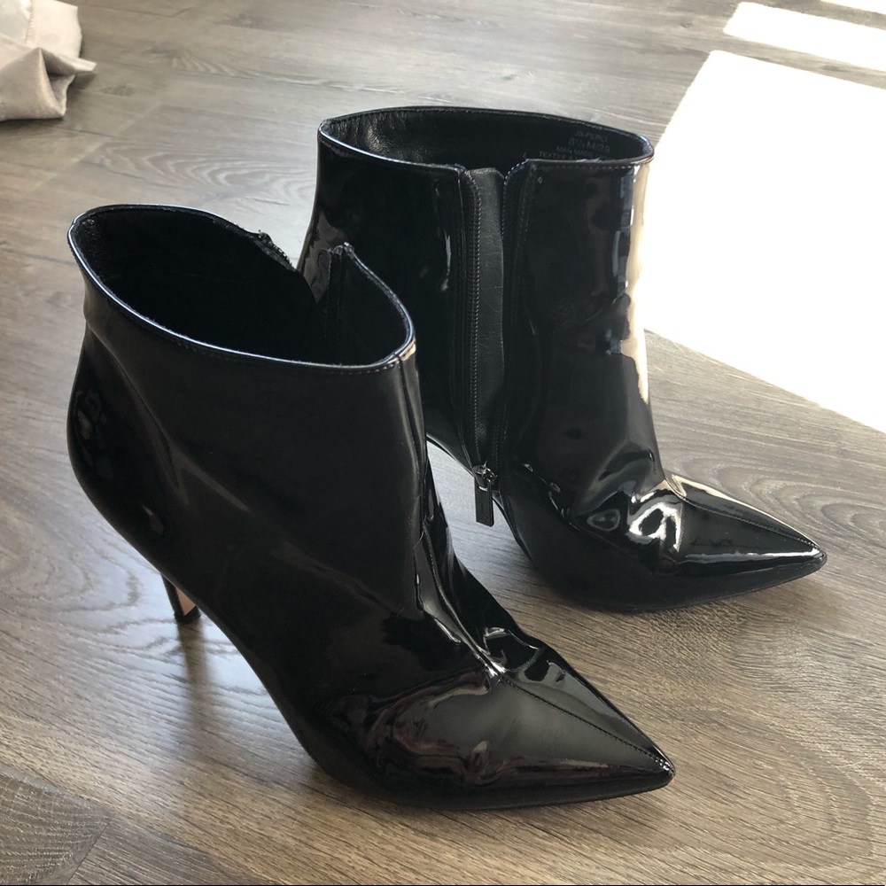 Jessica Simpson Perci black patent bootie size 8.5